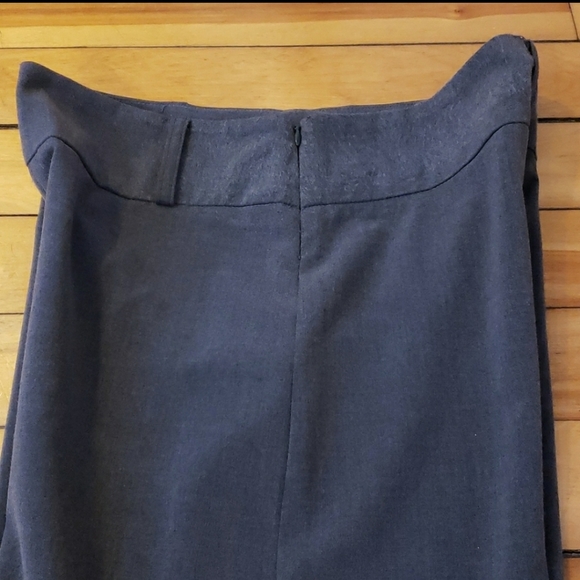 Pants and top outfit bundle - Picture 9 of 11